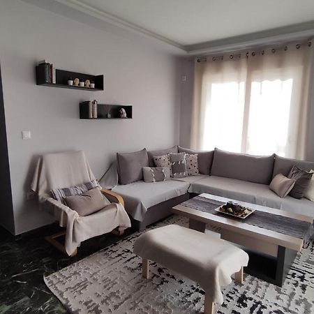Two Bedroom Apartment In Афины Экстерьер фото