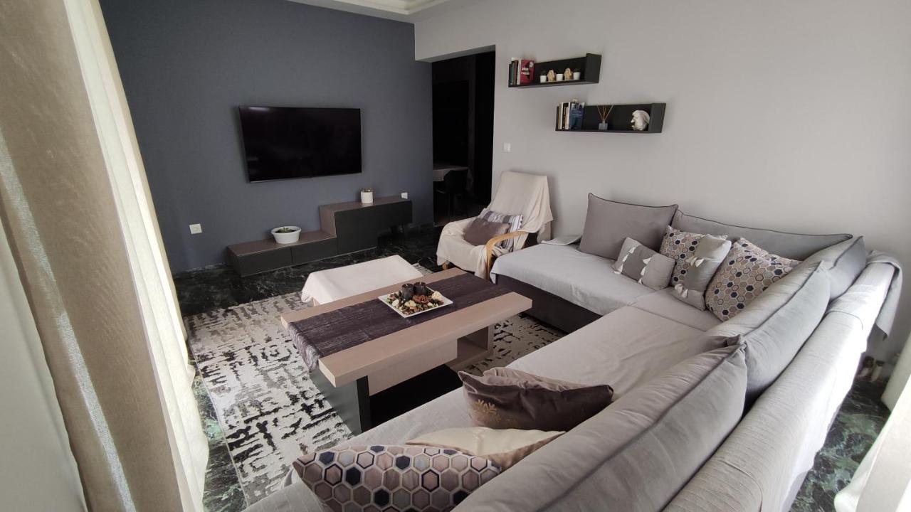 Two Bedroom Apartment In Афины Экстерьер фото